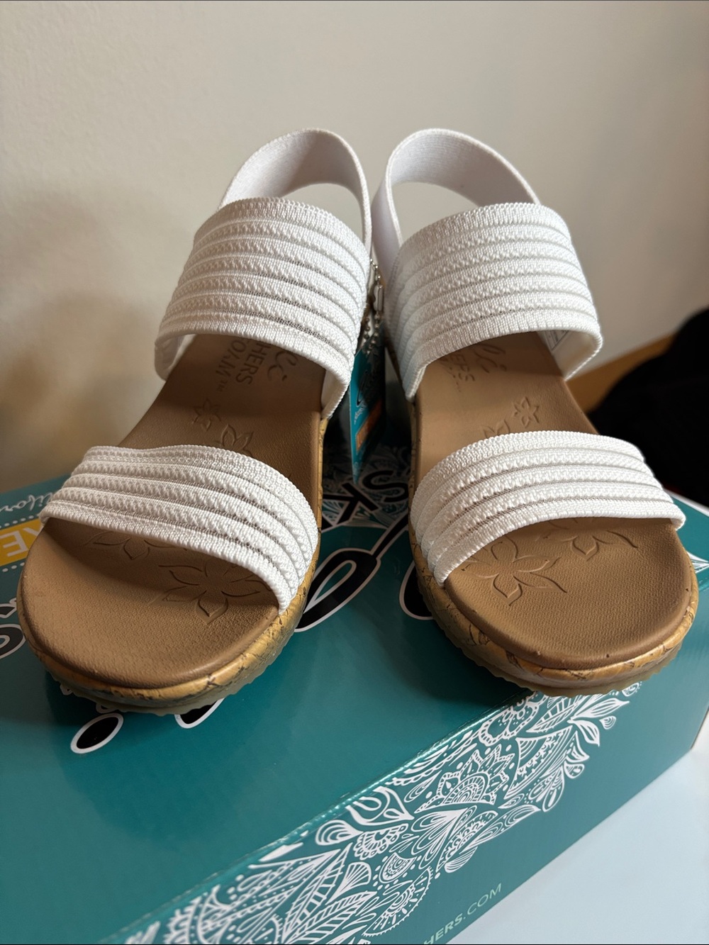 Skechers White Elastic Strap Cork Wedge Sandals Size 5.5 NWT - Picture 12 of 12